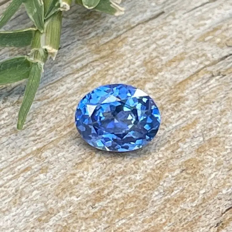 Natural Blue Sapphire gems-756e