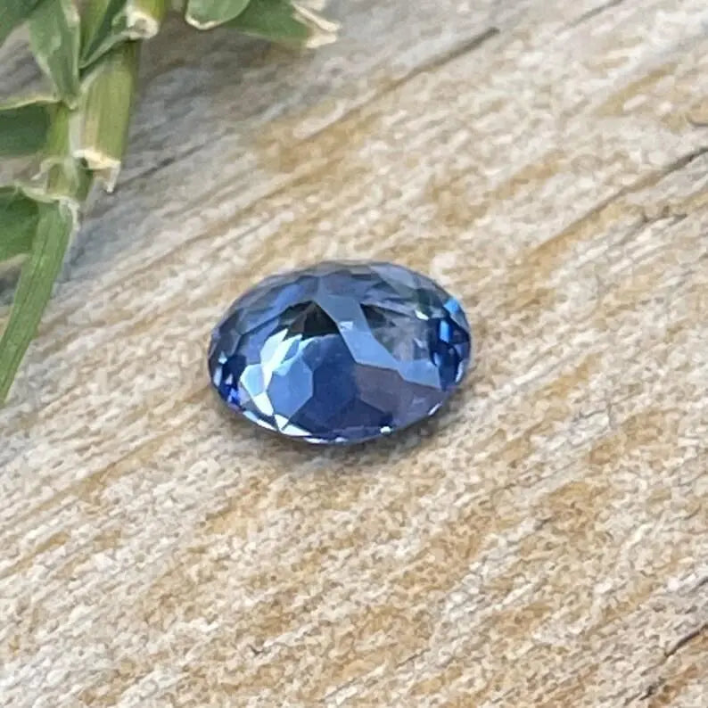 Natural Blue Sapphire gems-756e