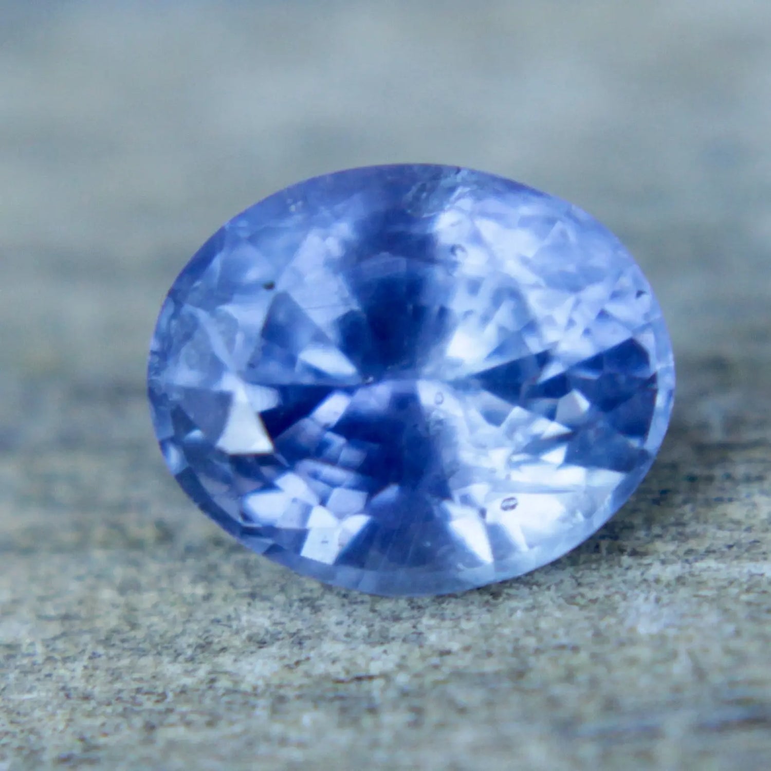 Natural Blue Sapphire gems-756e