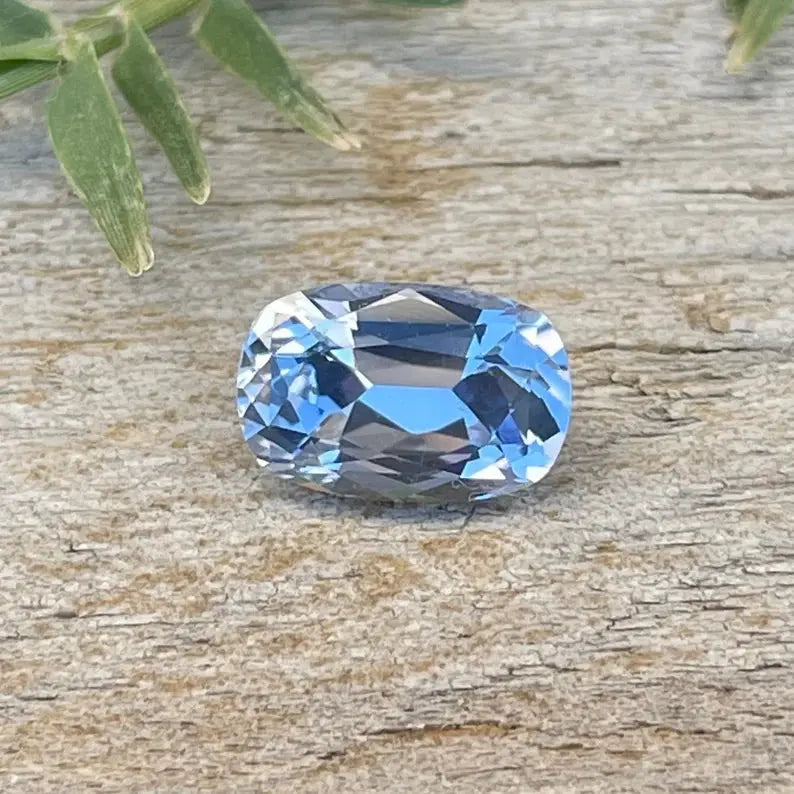 Natural Blue Sapphire gems-756e