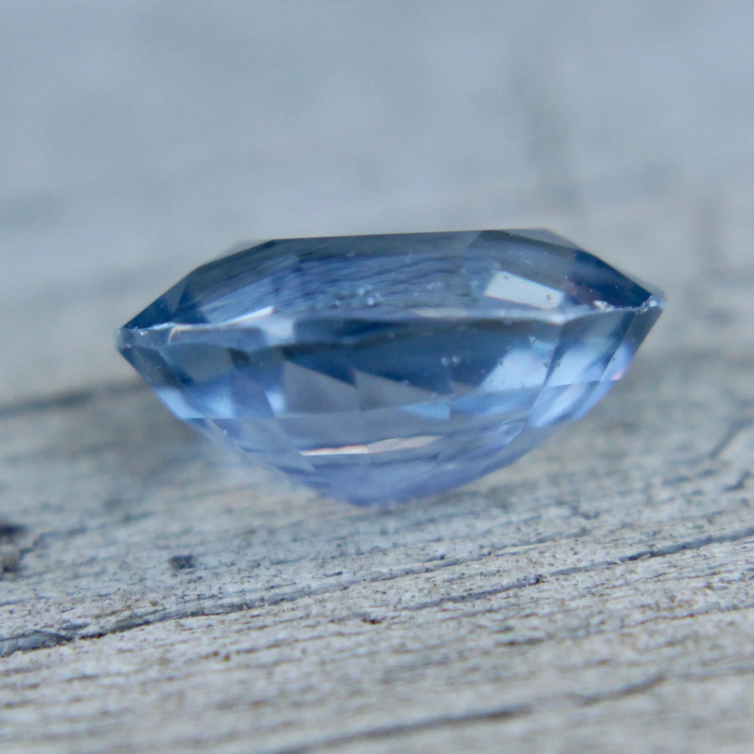 Natural Blue Sapphire gems-756e