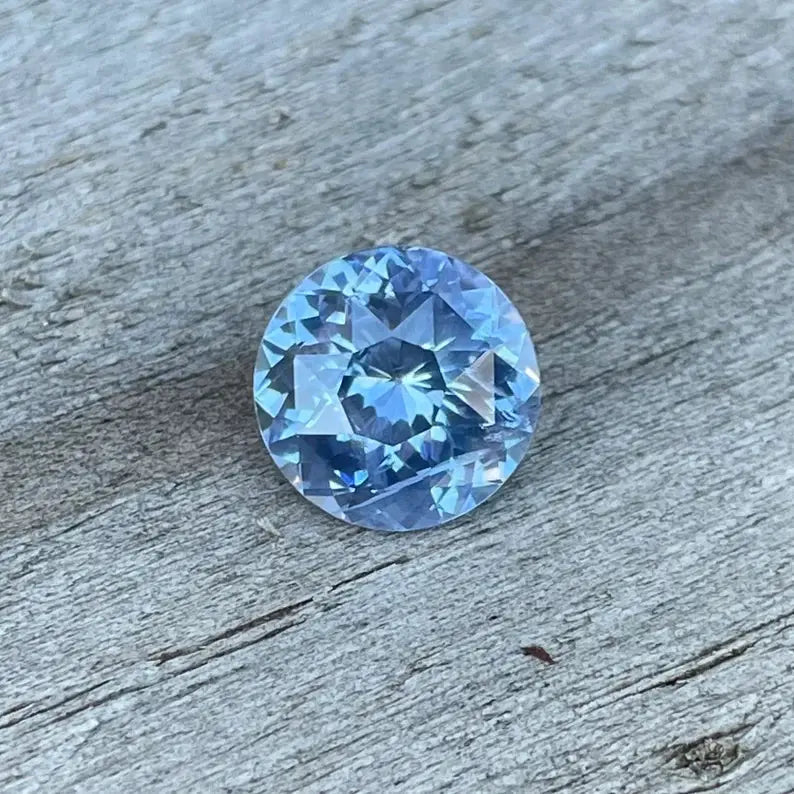 Natural Blue Sapphire gems-756e