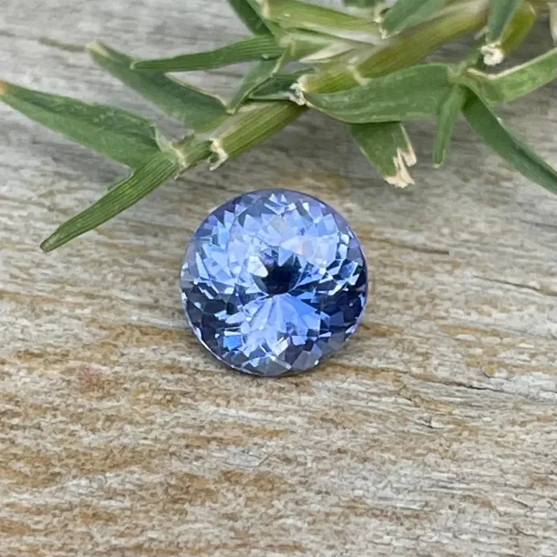 Natural Blue Sapphire gems-756e