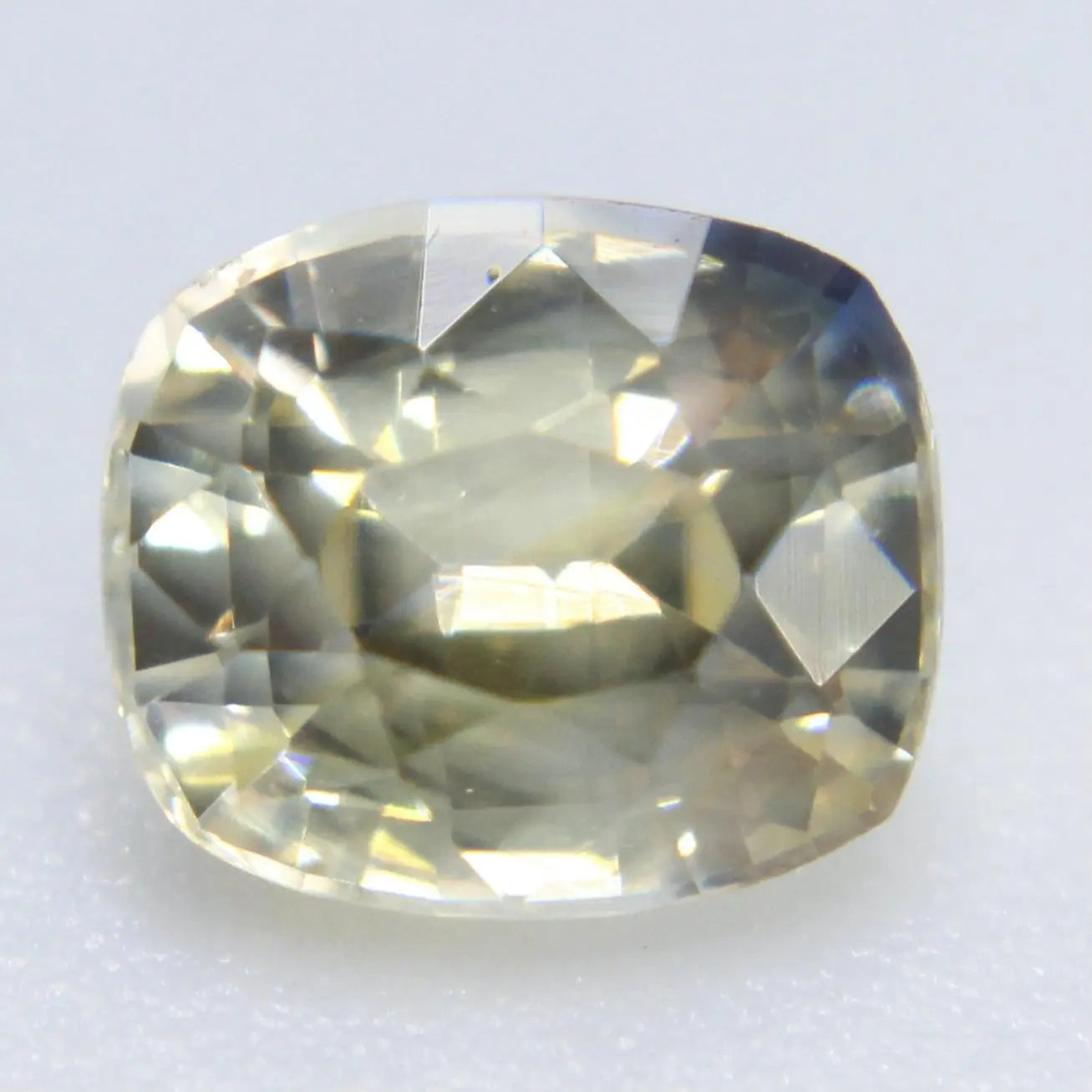 Natural Blue Yellow Sapphire gems-756e