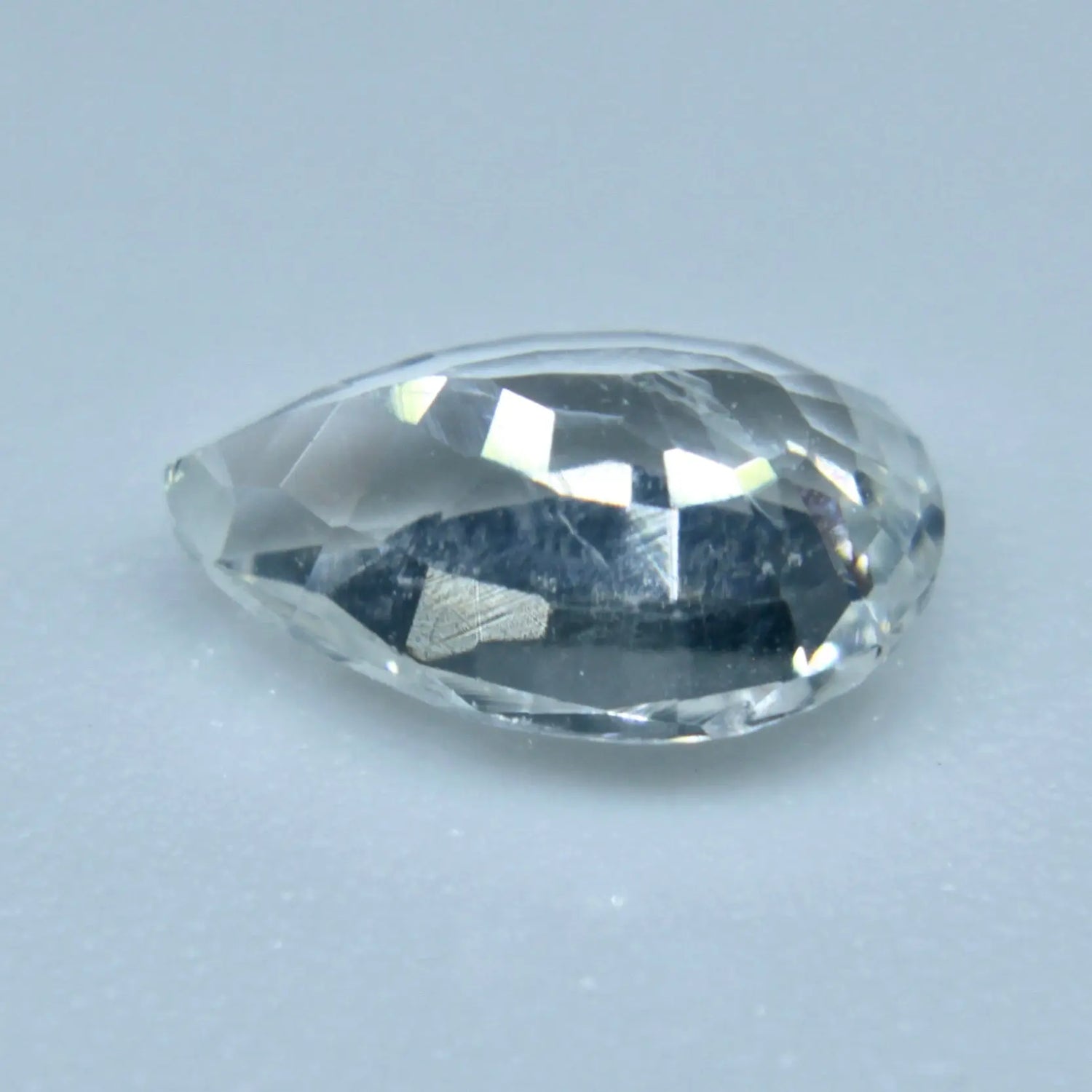 Natural Colourless Sapphire gems-756e