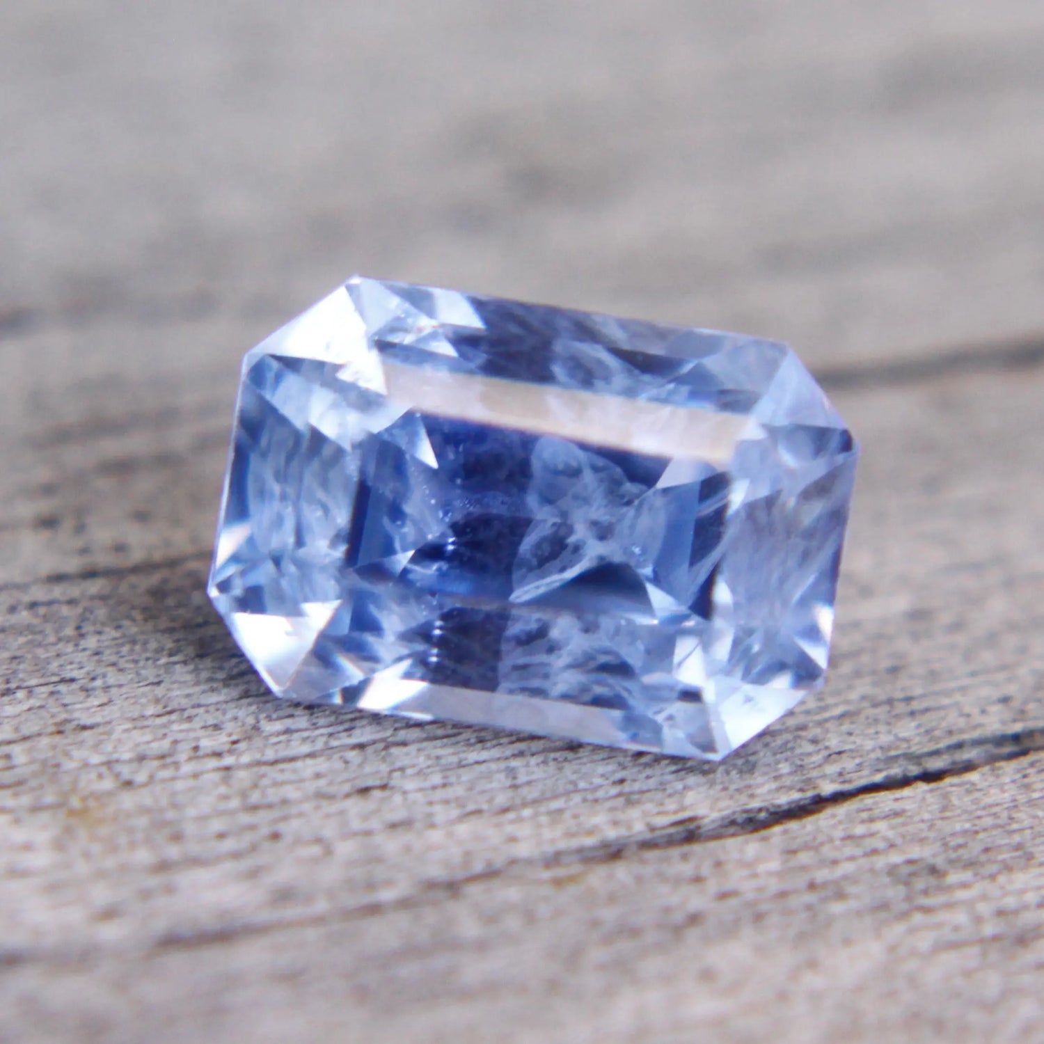 Natural Cornflower Blue Sapphire gems-756e