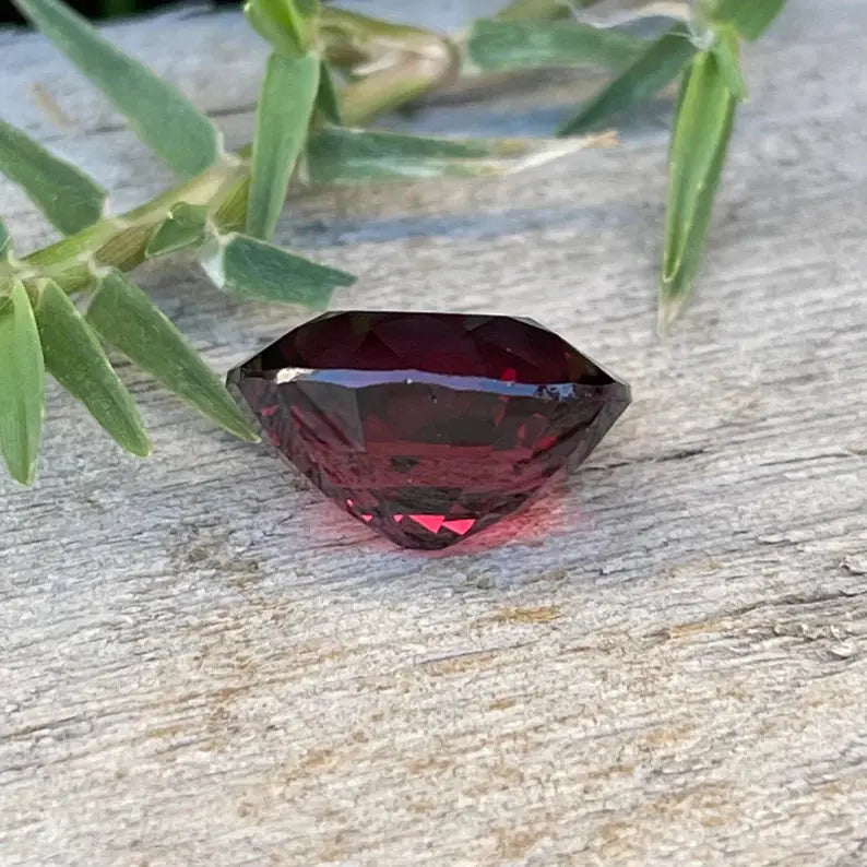 Natural Garnet gems-756e