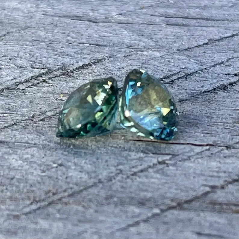 Natural Green Sapphire Pair gems-756e