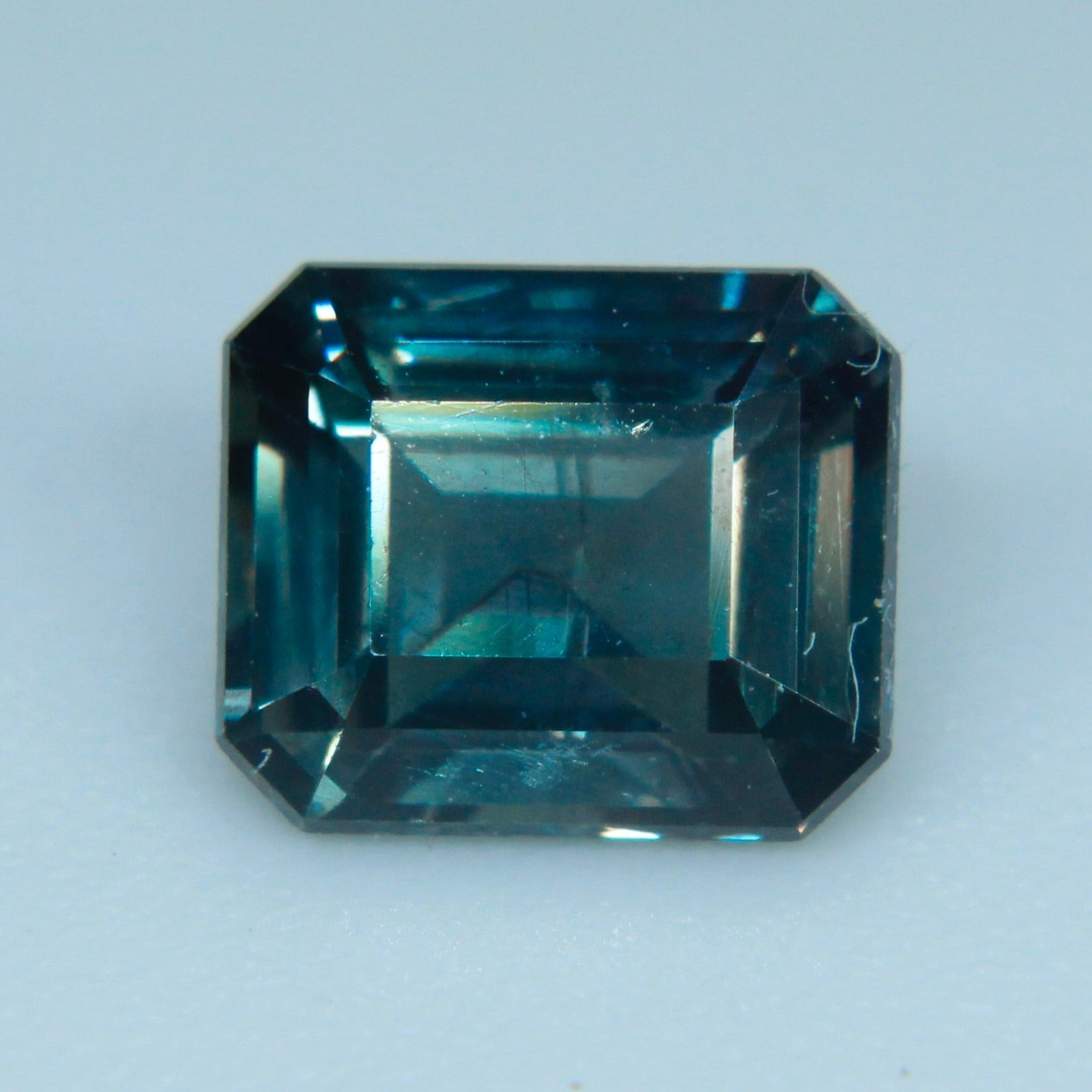 Natural Green Sapphire Sapphirepal