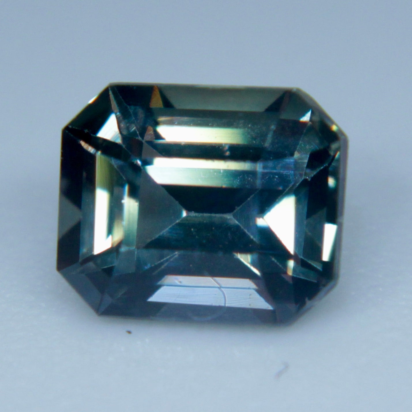 Natural Green Sapphire Sapphirepal