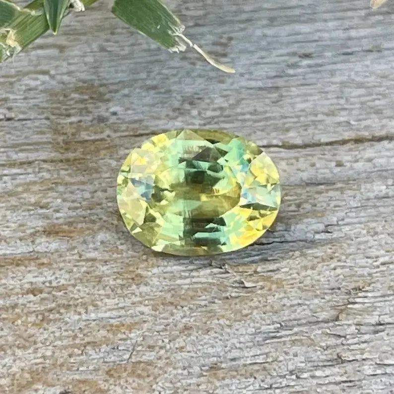 Natural Green Sapphire gems-756e