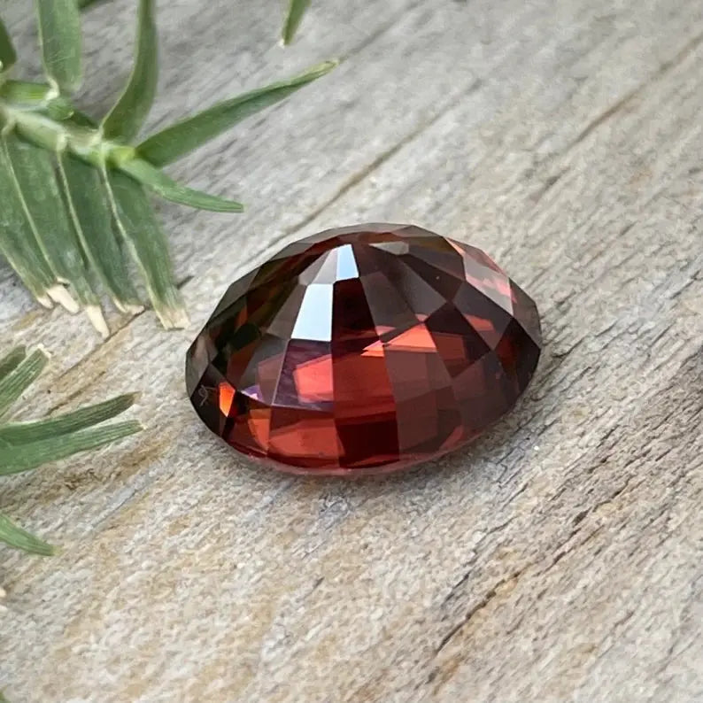 Natural Maroon Zircon gems-756e