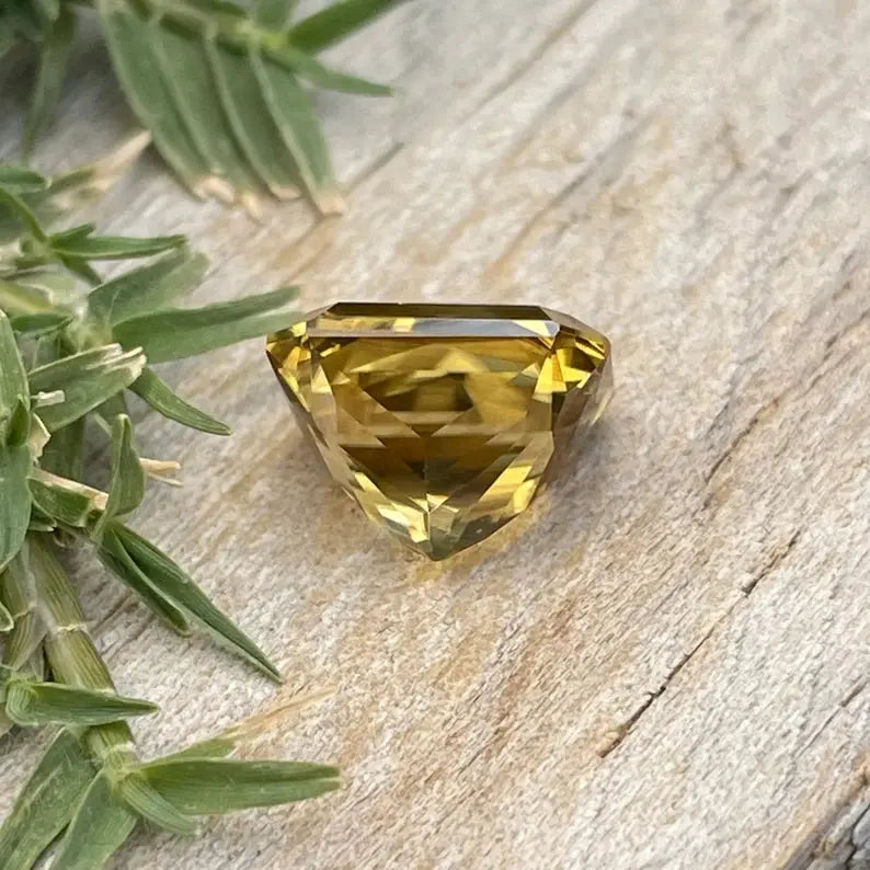 Natural Mustard Yellow Zircon gems-756e