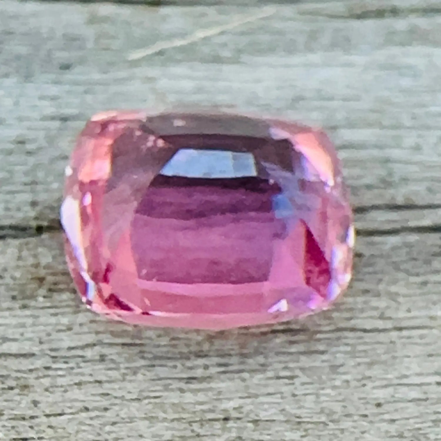 Natural Padparadscha Sapphire gems-756e