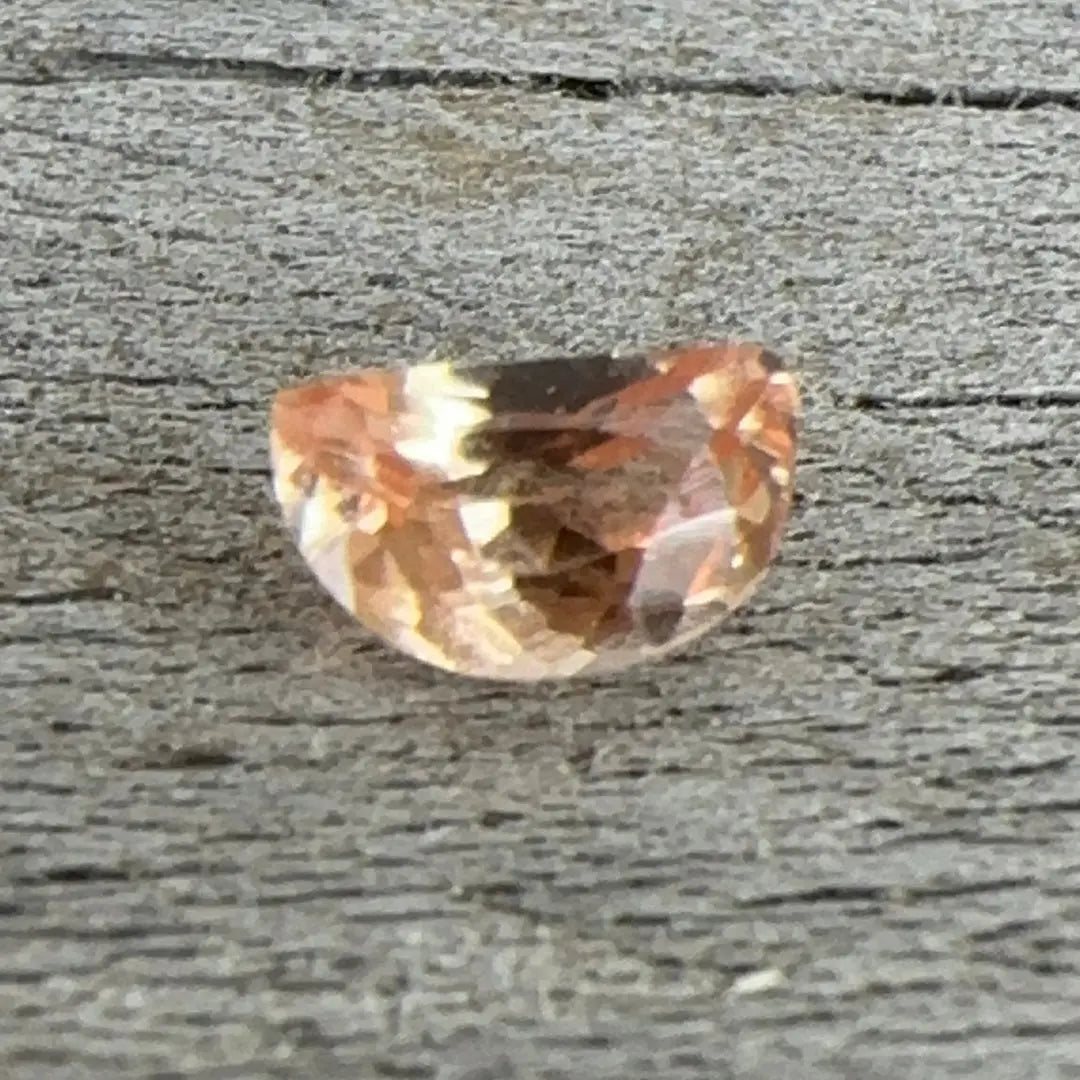 Natural Padparadscha Sapphire gems-756e