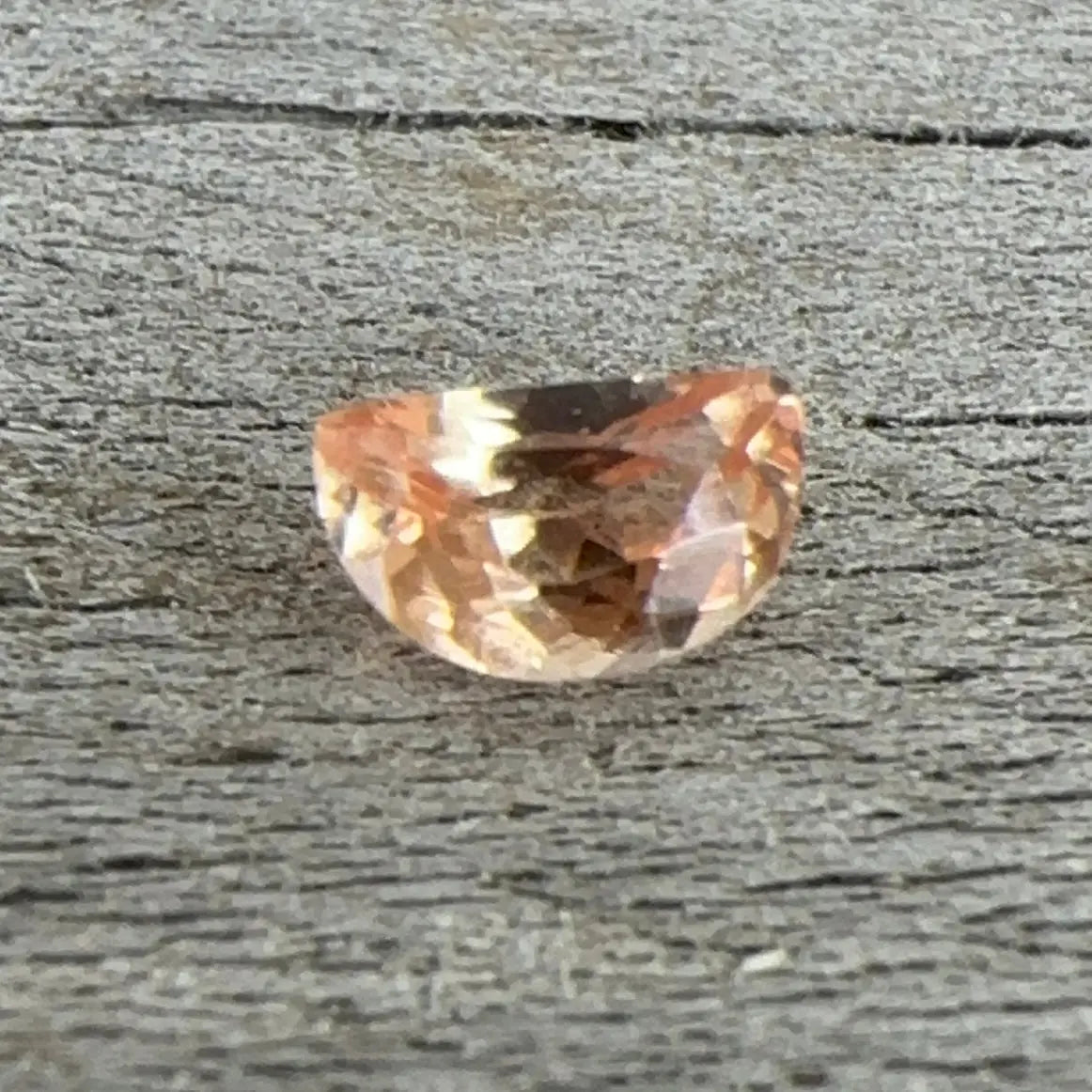 Natural Padparadscha Sapphire gems-756e