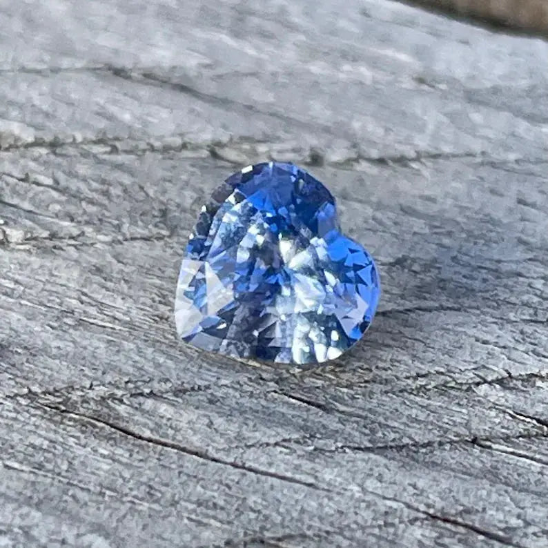 Natural Pale Blue Sapphire Sapphirepal