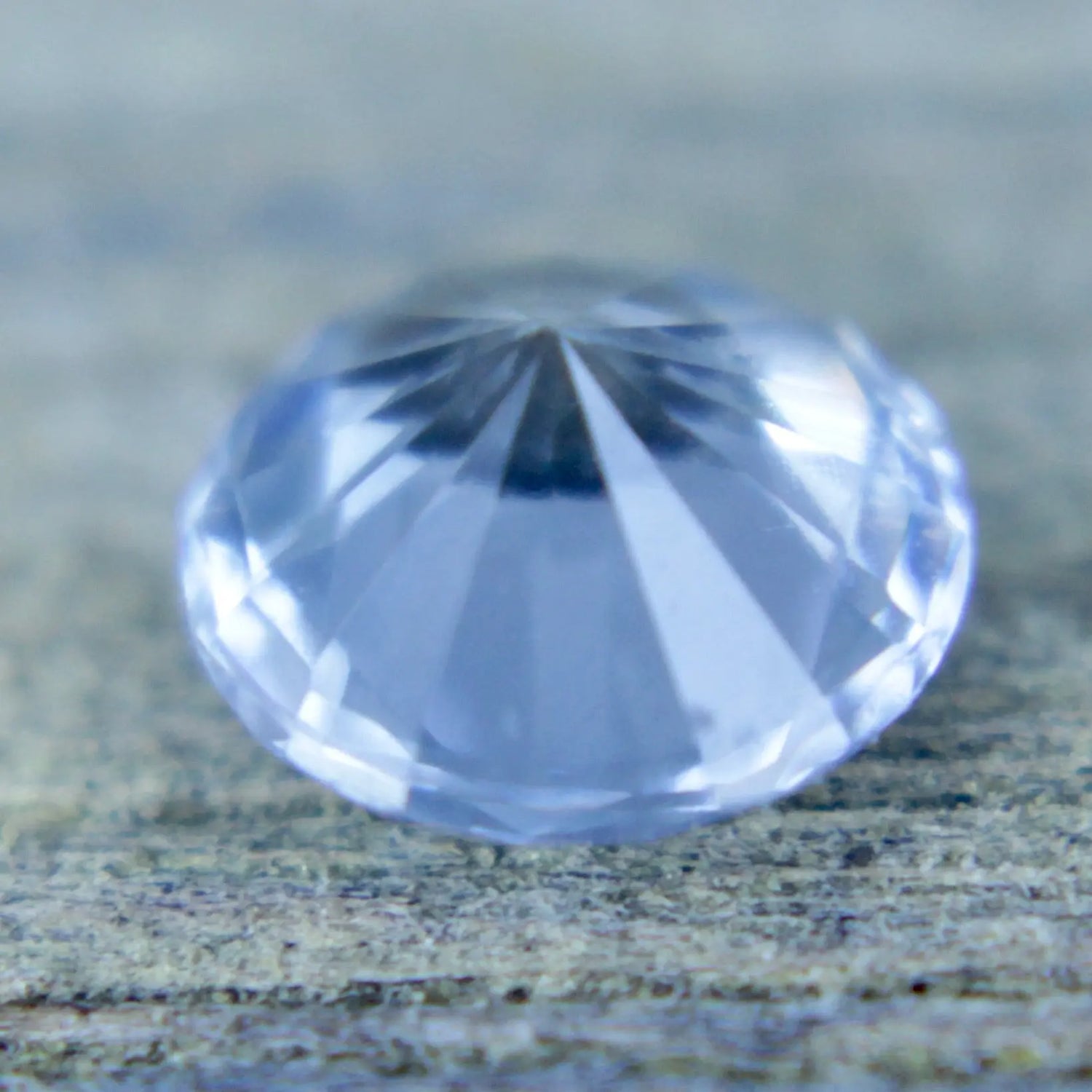 Natural Pale Blue Sapphire gems-756e