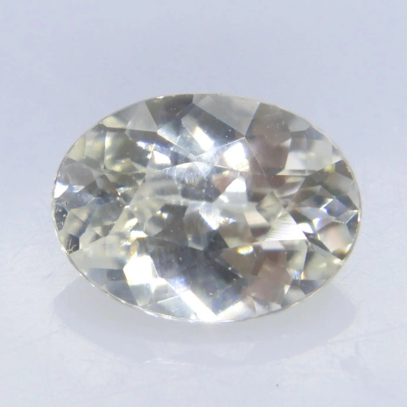 Natural Pale Champagne Sapphire gems-756e