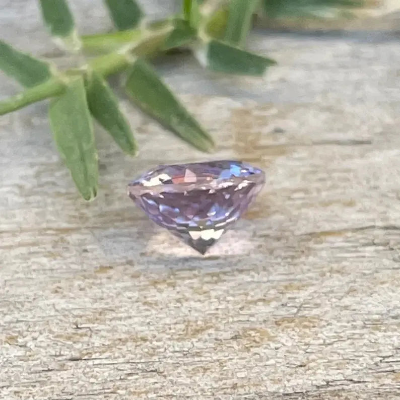 Natural Pale Pink Sapphire gems-756e