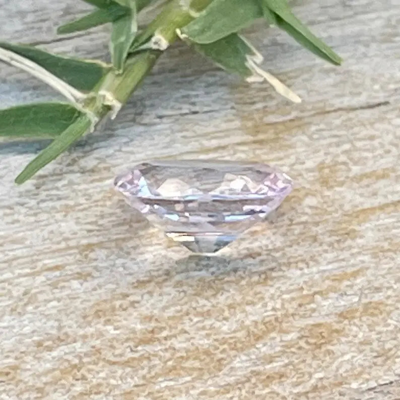 Natural Pale Pink Sapphire gems-756e