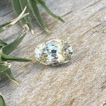 Natural Pale Yellow Sapphire gems-756e