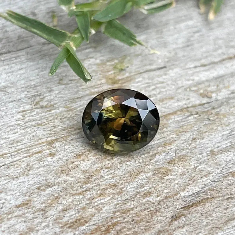 Natural Parti Coloured Unique Sapphire gems-756e