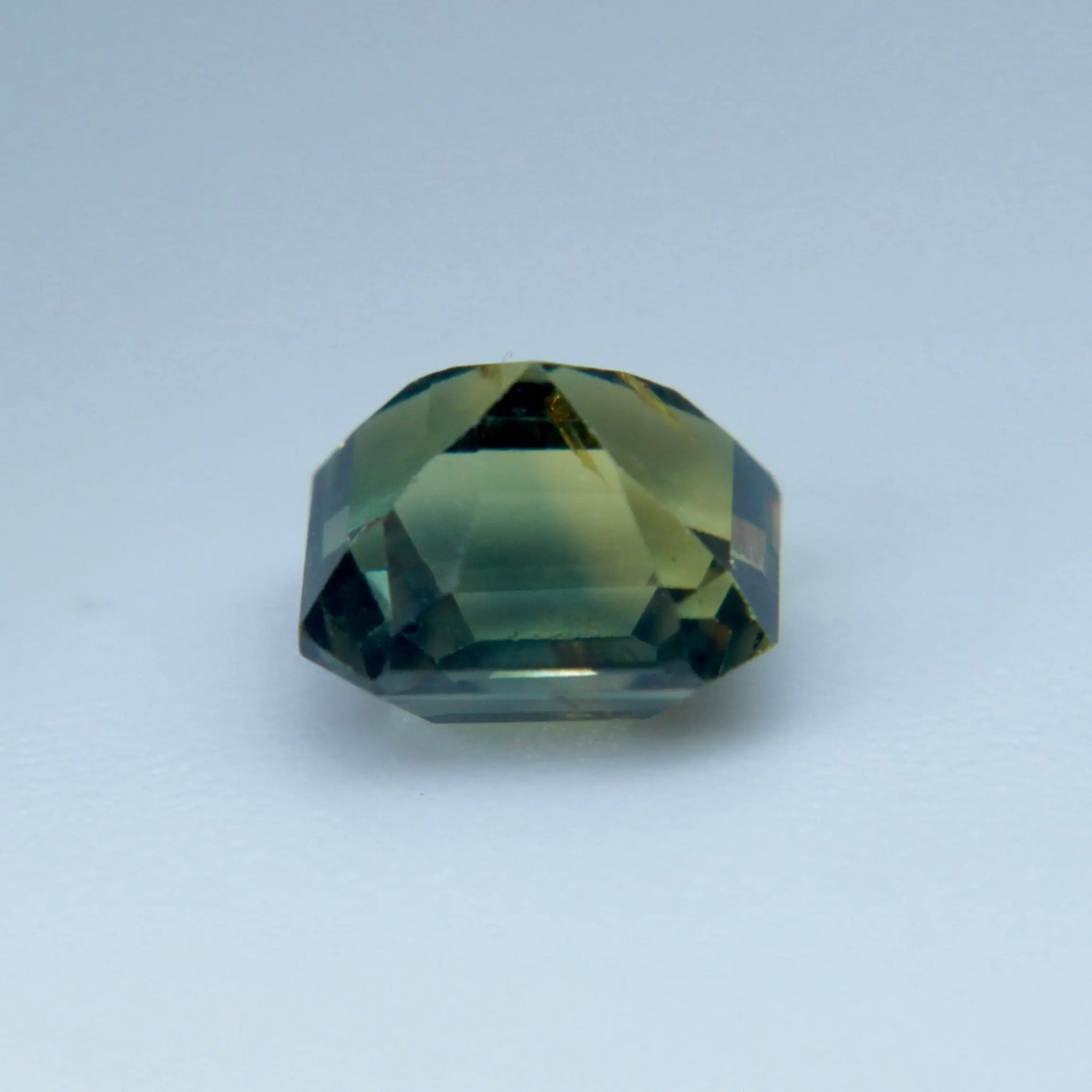 Natural Parti Sapphire gems-756e