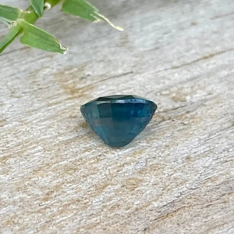 Natural Peacock Sapphire gems-756e