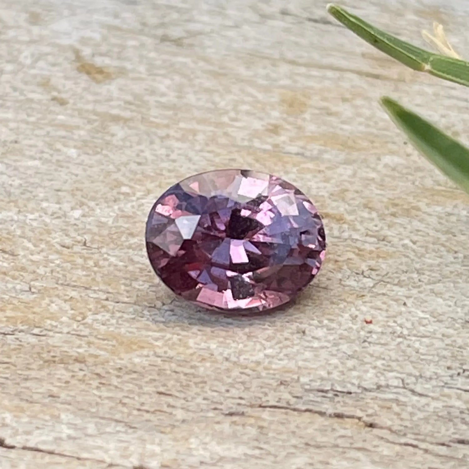 Natural Pink Brown Sapphire gems-756e