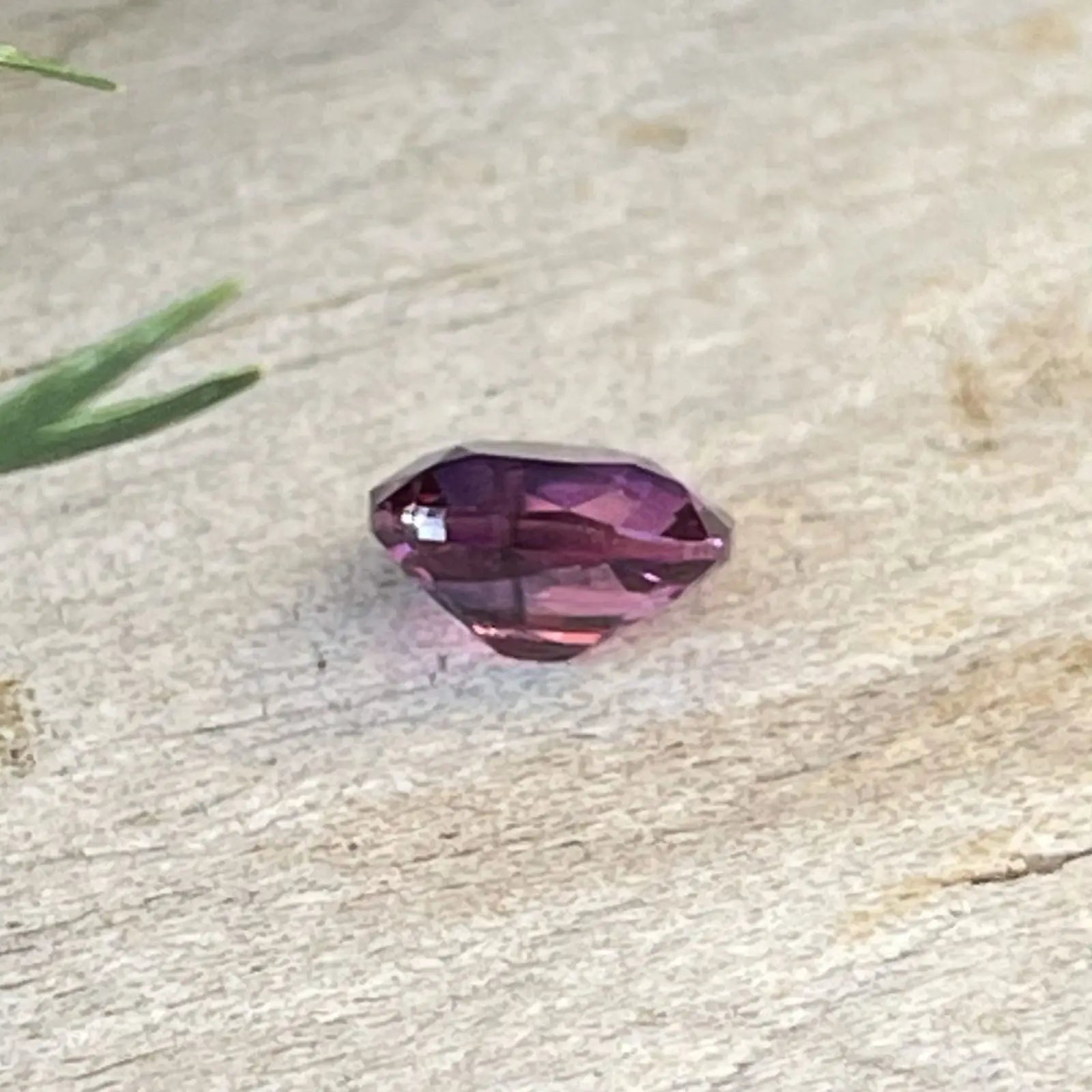 Natural Pink Purple Sapphire gems-756e