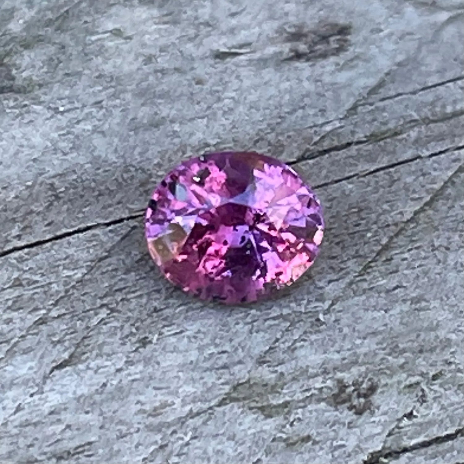 Natural Pink Sapphire gems-756e