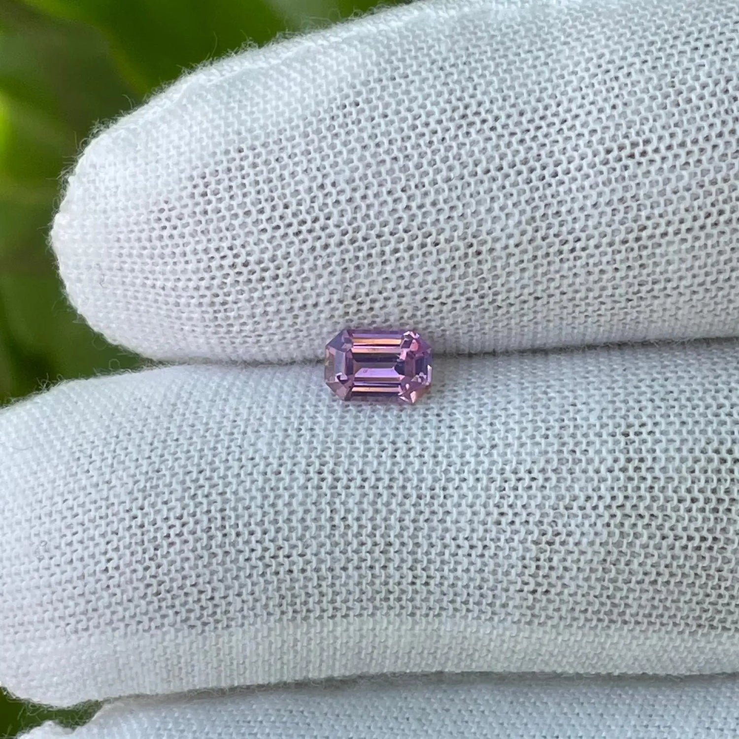 Natural Pink Sapphire gems-756e