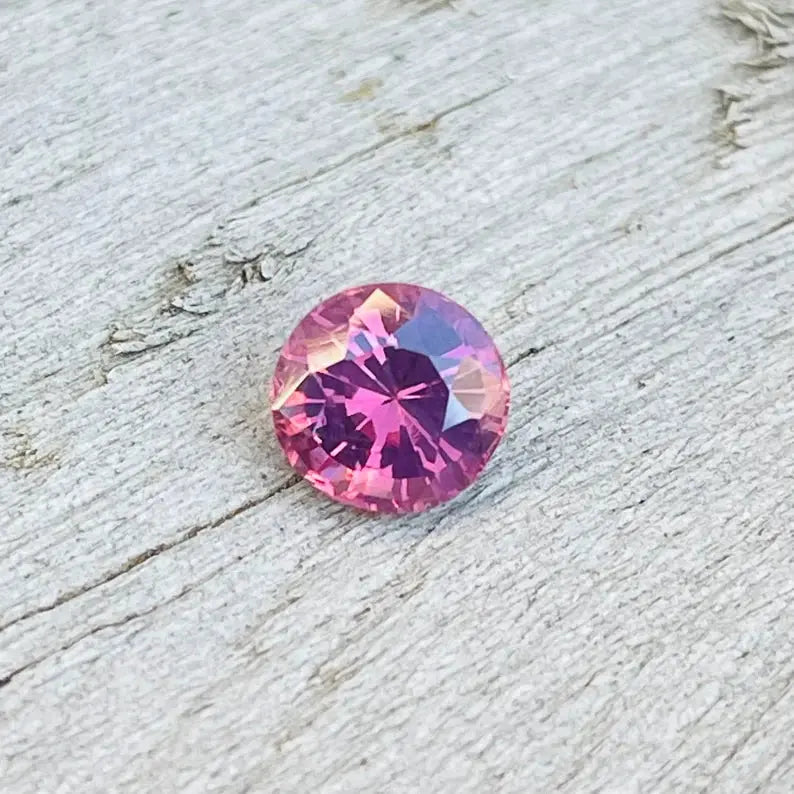 Natural Pink Sapphire gems-756e