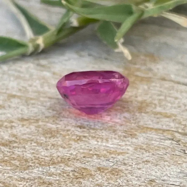 Natural Pink Sapphire gems-756e