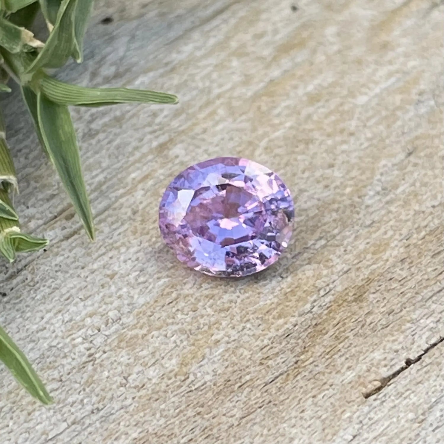 Natural Pink Sapphire gems-756e