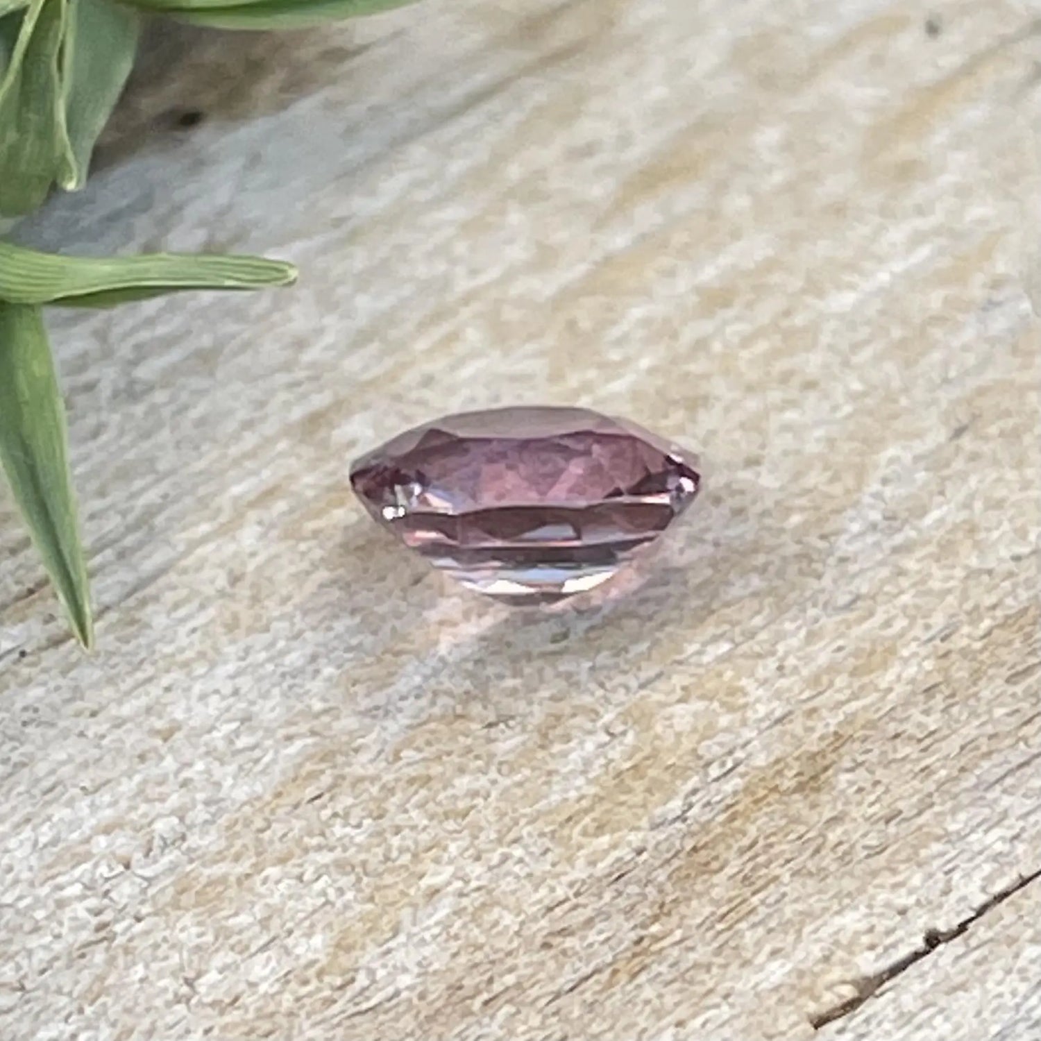 Natural Pink Sapphire gems-756e