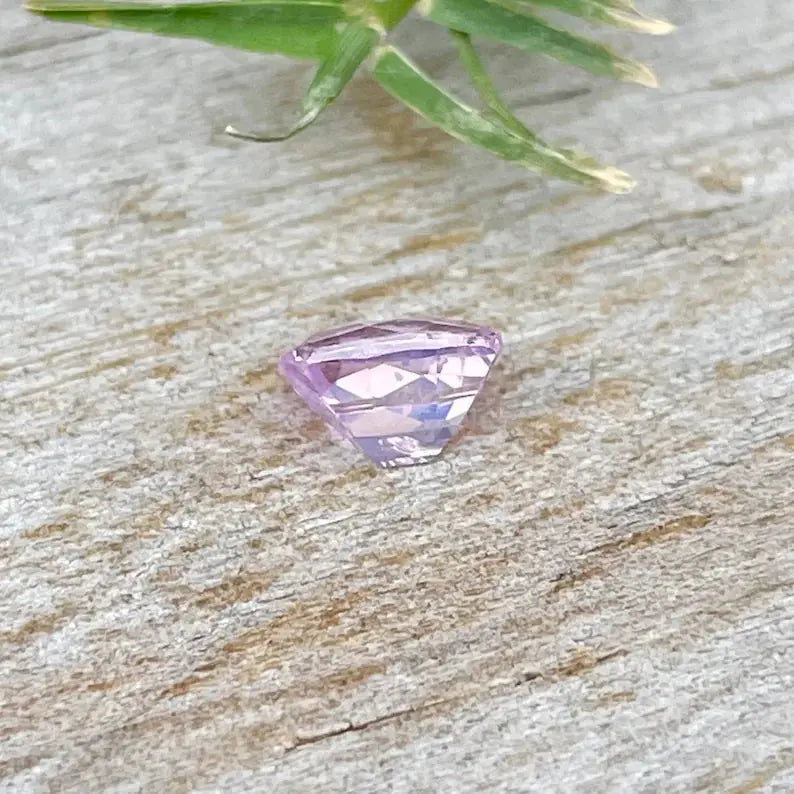 Natural Pink Sapphire gems-756e