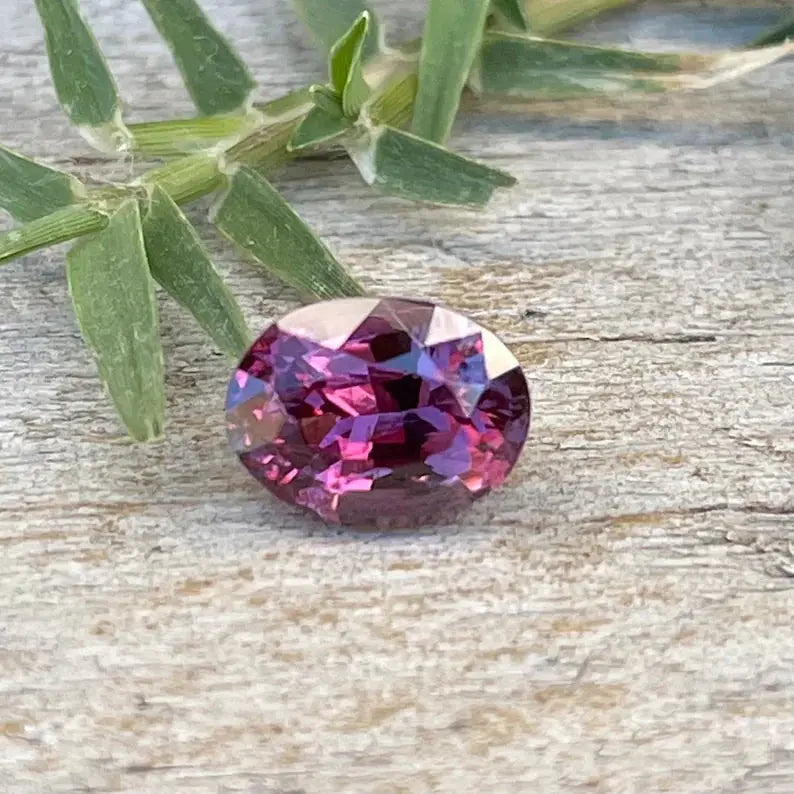 Natural Pink Sapphire gems-756e