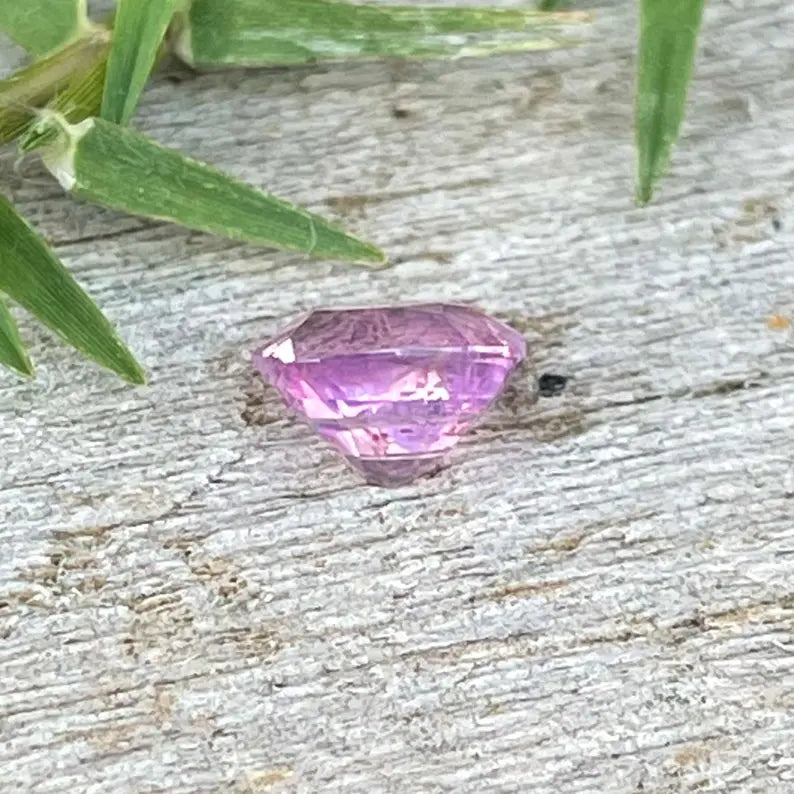 Natural Pink Sapphire gems-756e