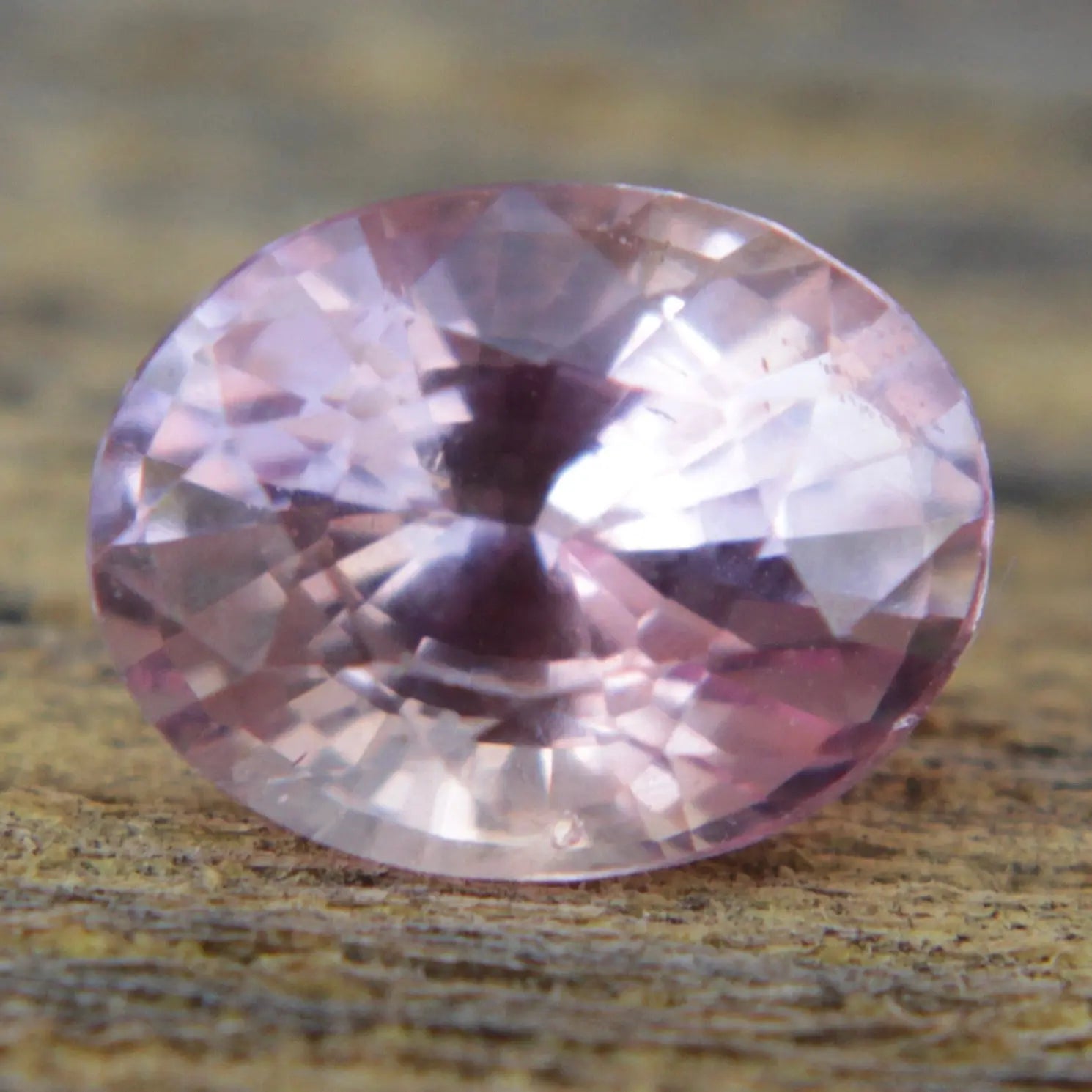 Natural Pink Sapphire gems-756e