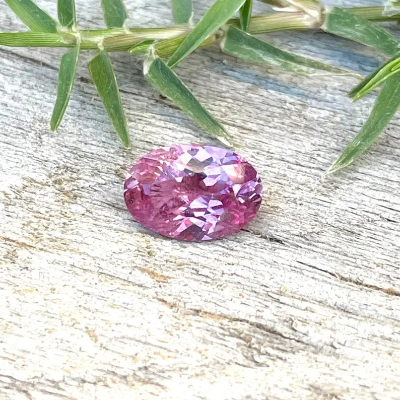 Natural Pink Sapphire gems-756e