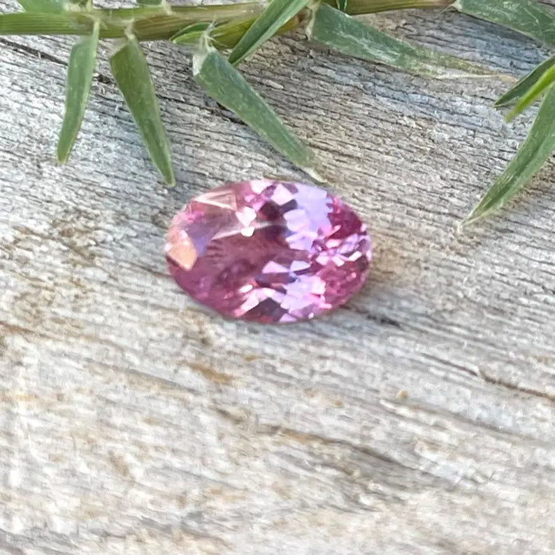 Natural Pink Sapphire gems-756e