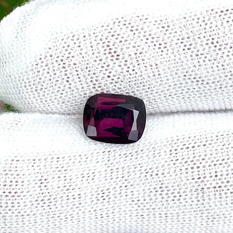 Natural Pinkish Purple Spinel gems-756e