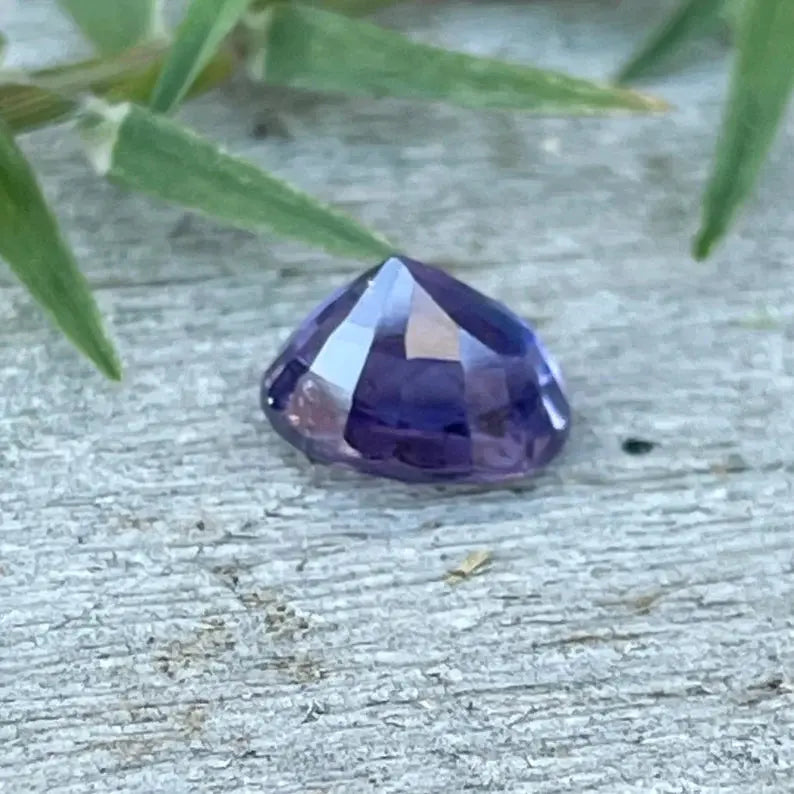 Natural Purple Sapphire gems-756e