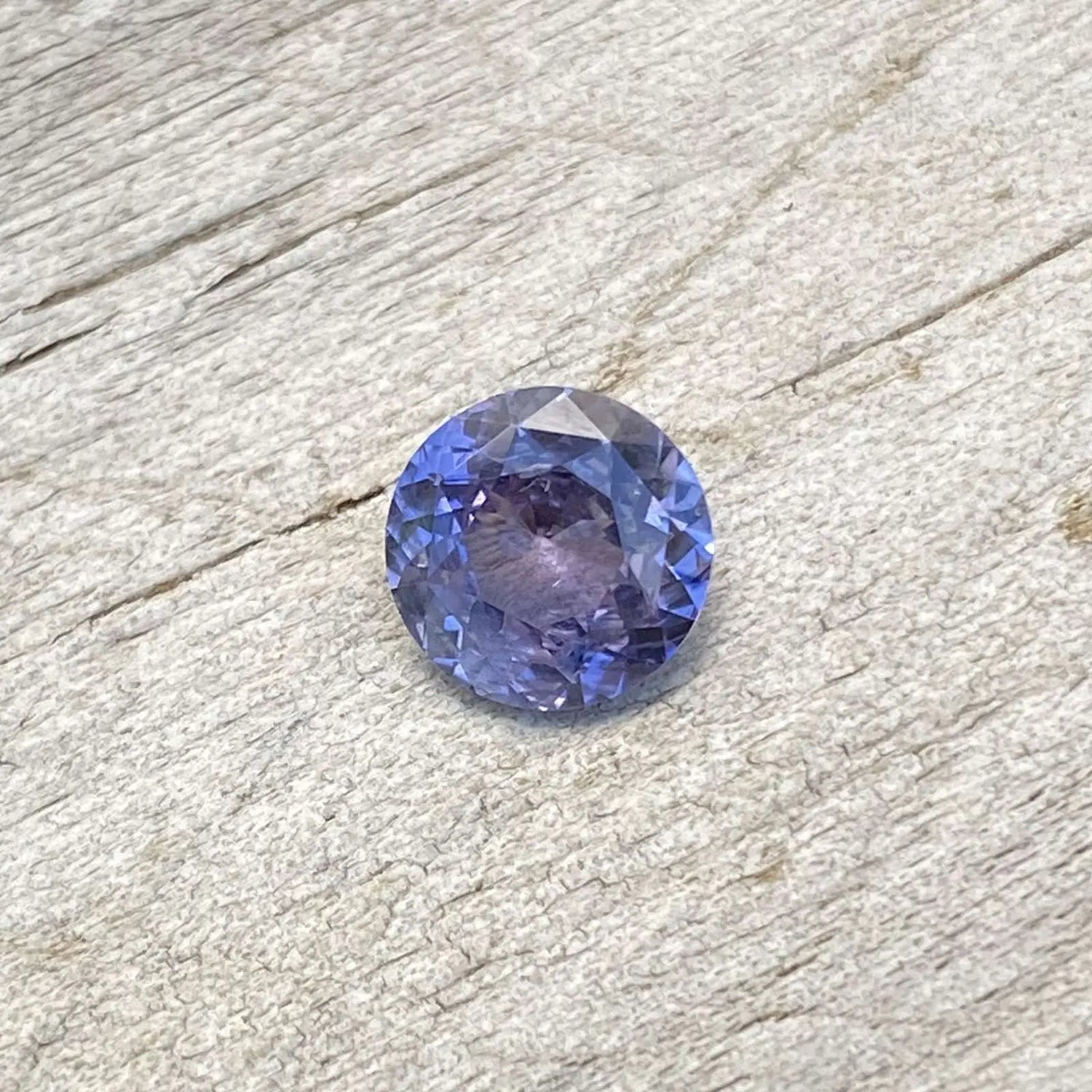 Natural Purple Sapphire gems-756e