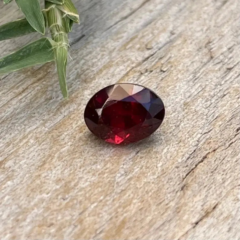 Natural Red Spinel gems-756e