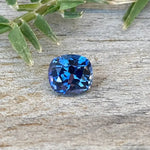 Natural Royal Blue Sapphire gems-756e