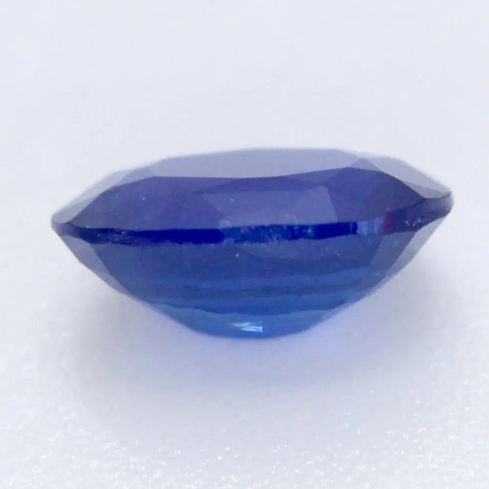 Natural Royal Blue Sapphire gems-756e