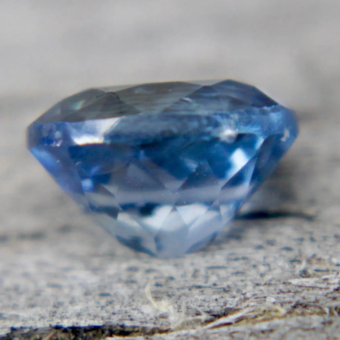 Natural Teal Blue Sapphire gems-756e